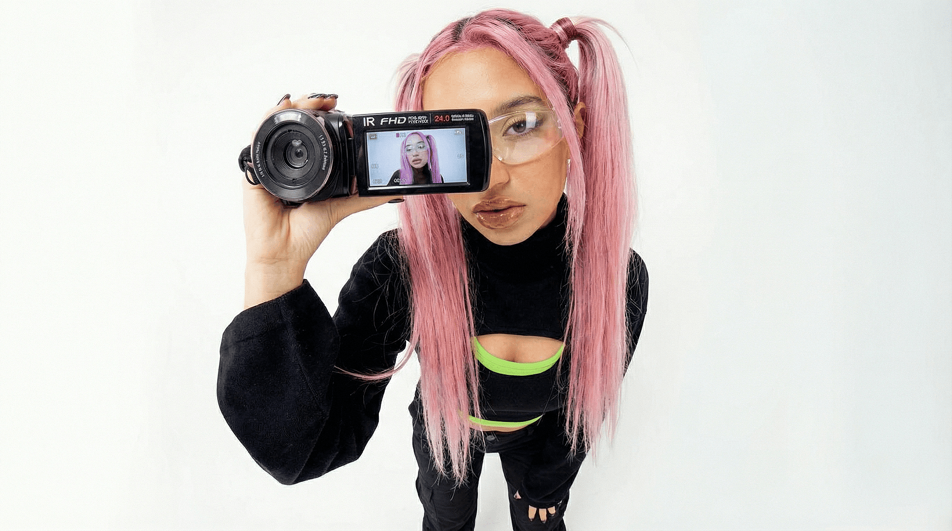 2000s digital camera look
