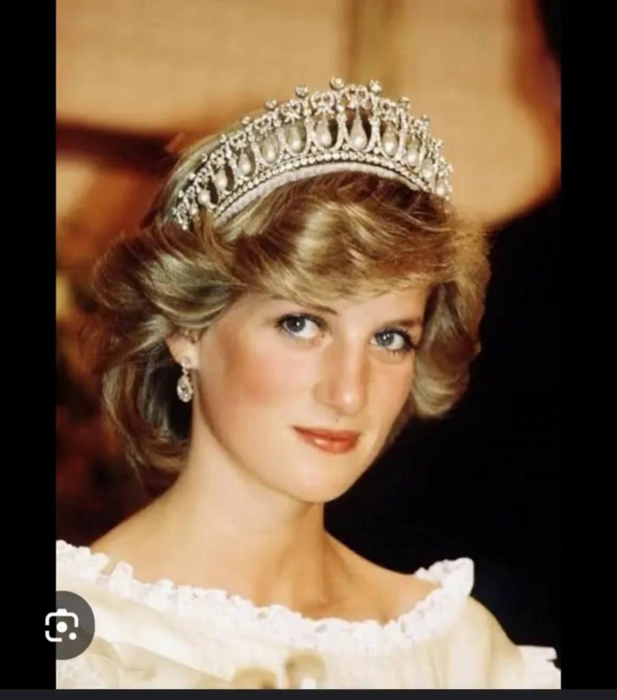 Prompt: Ultra-realistic cinematic film of the royal wedding of Lady Diana Spencer and Prince Charles at St. Paul’s Cathedral, London, 1981.
Create a visually stunning and emotional 60-second sequence capturing the morning, preparation, procession, vows, and balcony moment.
Use high-quality, historical realism with royal elegance, warm daylight, soft vintage film tones, and refined camera movement.
Include realistic ambient sounds: church bells, crowd cheers, carriage wheels, and orchestra.
Narration should be in Princess Diana’s soft, calm, emotional British voice, speaking naturally and gracefully.
Mood: hopeful, romantic, elegant.
Music: orchestral background with piano and choir, cinematic atmosphere.
Transitions: smooth crossfades and dolly zooms.
Aspect ratio 16:9. Resolution 4K.