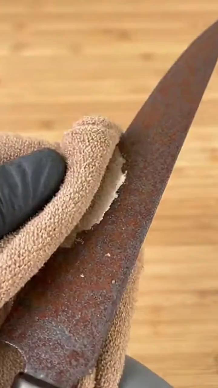 Prompt: “A rusted knife being polished until it becomes mirror-shiny, ultra detailed, ASMR cleaning, slow motion, satisfying, loop”