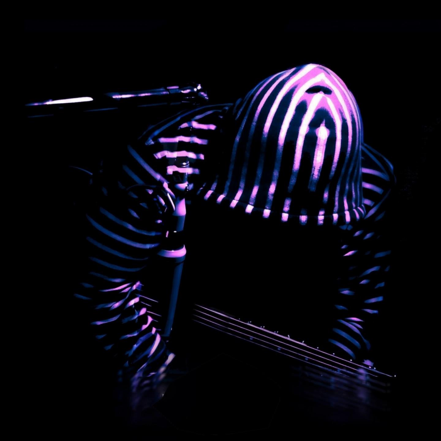 Prompt: Arise from ashes like scorpion to the phoenix to rays of light