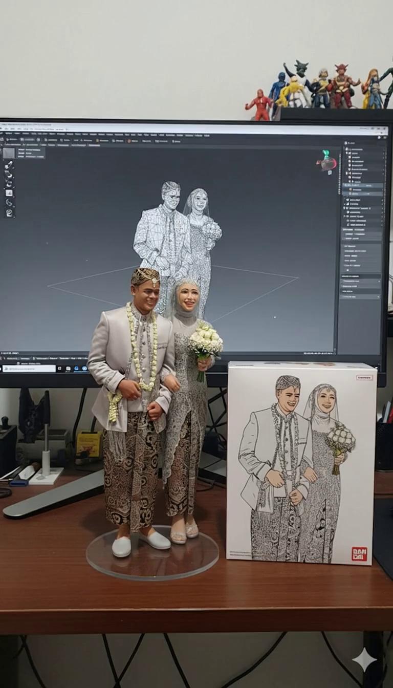Prompt: Nure dua tangan dengan lembut mengambil gambar pada bingkai dan memutarnya sedikit untuk ide. Model dalam kotak kemasan tetap diam, sementara semua elemen latar
belakang lainnya tetap tidak berubah.