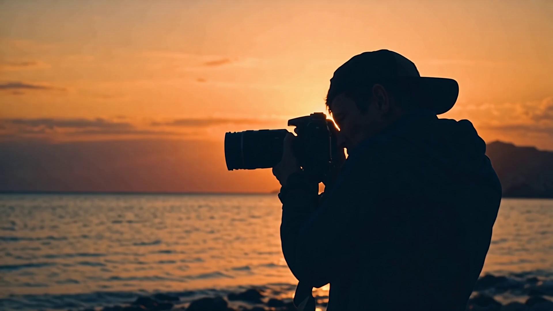 Prompt: The Photographer's Epiphany A photographer tirelessly chases the "perfect" sunset shot. In a moment of frustration, they put the camera down and truly see the beauty, finding a profound personal connection. A modern story about presence vs. perfection