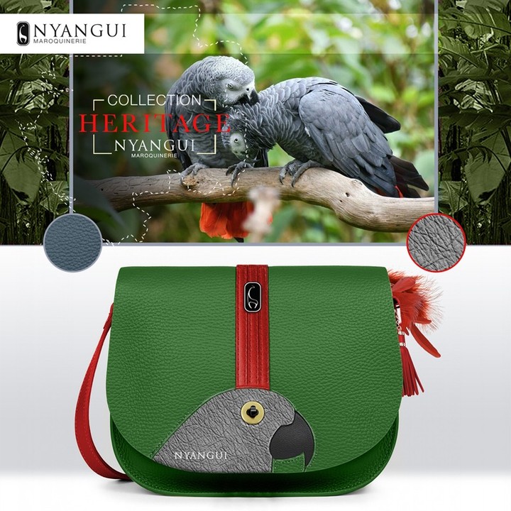 Sac vert et rouge de la collection Héritage Nyangui Maroquinerie