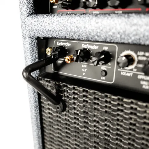 Prompt: defender 2026 50 watt amp