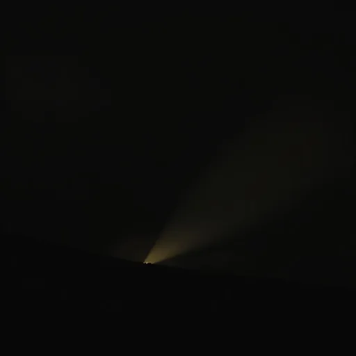 Prompt: خلفية داكنة مع ضوء ذهبي خافت يشقّ الظلام — يوحي ببداية ظهور شيء.
(مثل شعاع ضوء يخرج من خلف باب مغلق أو بخار يتصاعد من الظل).