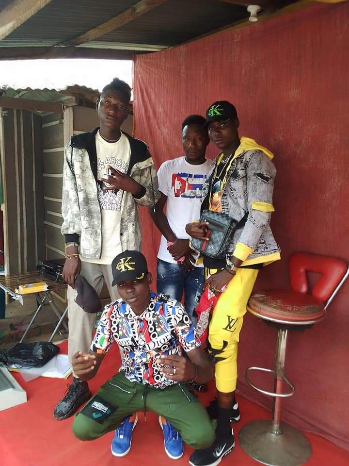 Prompt: the best Friend ALi Boubacar old town