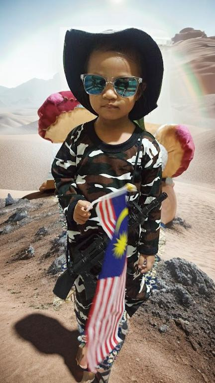 Prompt: remove the background,  A magical fantasy desert atmosphere, vivid colors, illuminated by moonlight, surrounded by a rainbow aura, unreal engine, 8k, highly intricate: