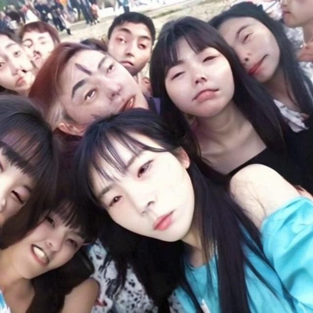 Prompt: dead korean woman selfie