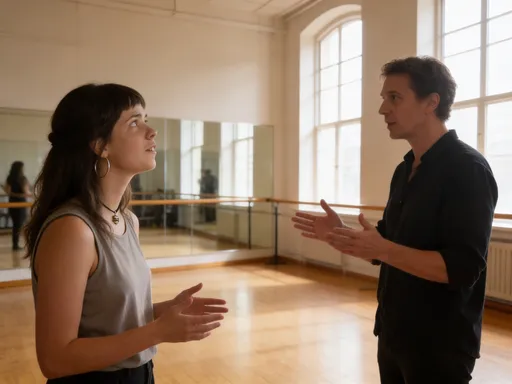 Prompt: @B94VAyzuhmQH0l2TyMHF is in an acting workshop. The teacher is giving her instructions