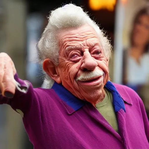Image similar to jerry stiller as a spoon