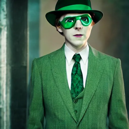 Prompt: film still of Paul Dano as Riddler in a green suit and tie and green fedora in The Batman, 4k, dark lighting, film noir, grainy, dark tone