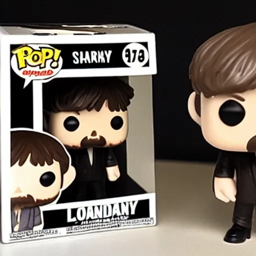 Image similar to leonard shelby from memento as funko pop