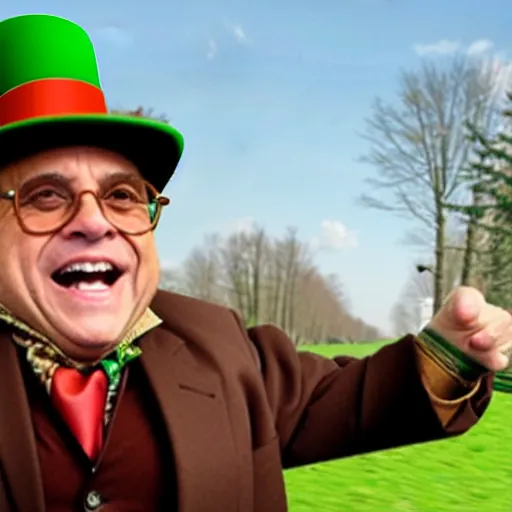 Prompt: danny devito as an irish leprechaun