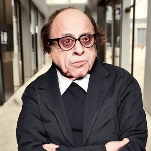 Image similar to Danny DeVito and Steve Buscemi merged into a single person