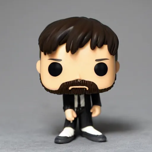 Image similar to leonard shelby from memento as funko pop