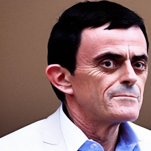 Prompt: Manuel Valls disguised in banana