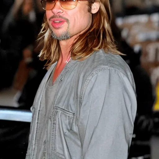 Prompt: brad pitt as silent bob