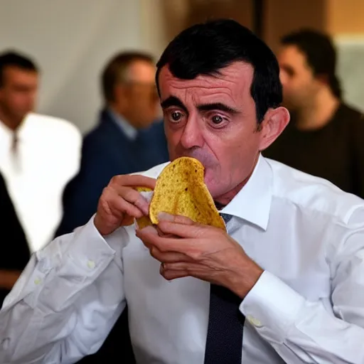 Manuel Valls extremely detailed, eating a tacos | Stable Diffusion ...