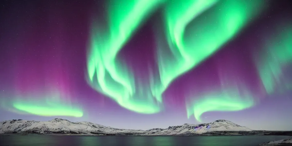 Image similar to hyperrealistic image of northern lights, sky