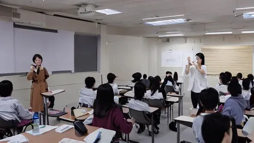 Prompt: Scene: Kim Se-in conducting a public class for the students.

Kim Se-in: (Smiling) Everyone, today we will have an English open class. Let's study together and have fun!
s.